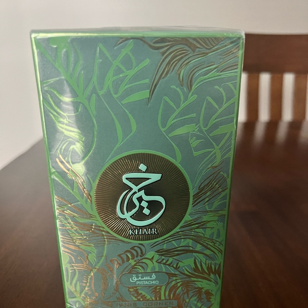NIB Paris Corner Khair Pistachio, 3.4 oz